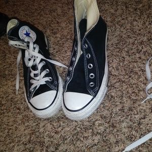 Black and white converse
